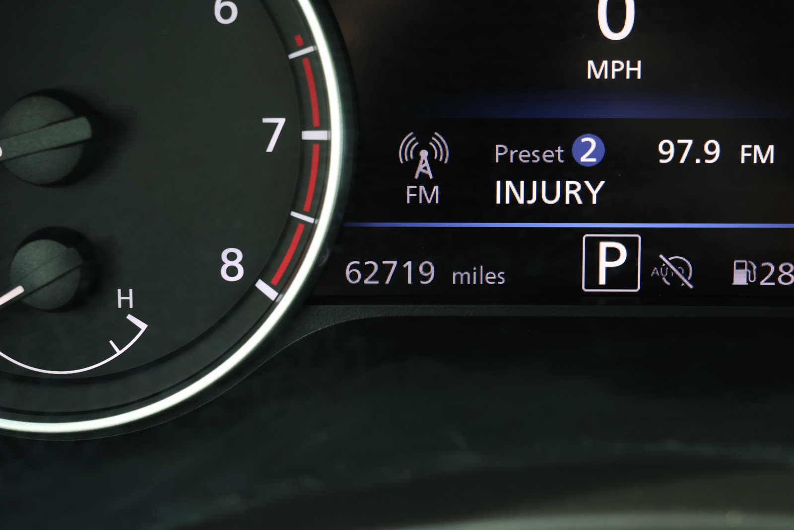 Used 2024 Nissan Sentra SV FWD image 4
