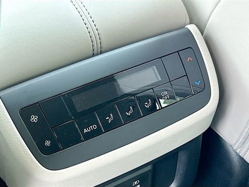 New 2026 Nissan Pathfinder SL AWD/4WD image 19
