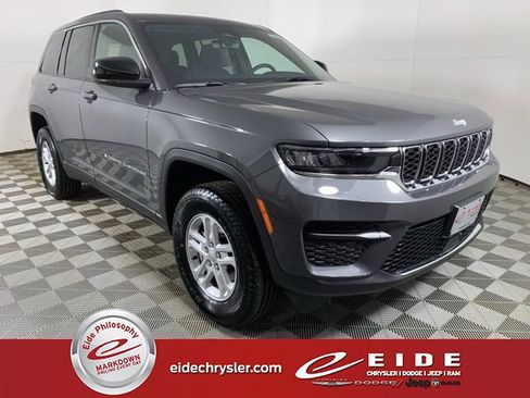 New 2025 Jeep Grand Cherokee Laredo w/ Luxury Tech Group I image 1
