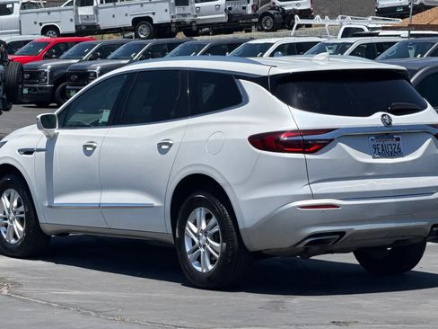 Used 2018 Buick Enclave Essence AWD/4WD image 6