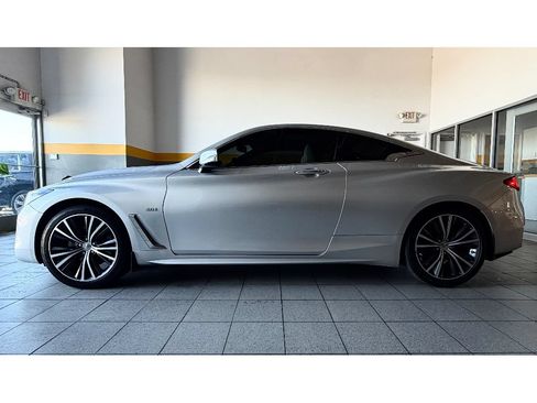 Used 2019 INFINITI Q60 3.0t Luxe w/ Essential Package AWD/4WD image 12
