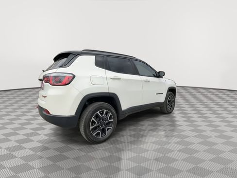 Used 2018 Jeep Compass Trailhawk w/ Cold Weather Group AWD/4WD image 8