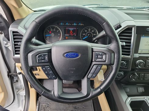 Used 2016 Ford F150 XLT w/ Equipment Group 302A Luxury image 22