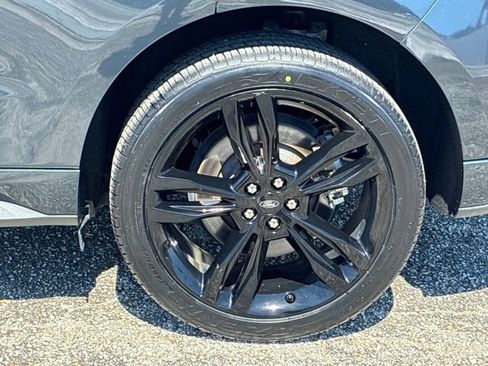 Used 2024 Ford Edge ST w/ Equipment Group 401A AWD/4WD image 12