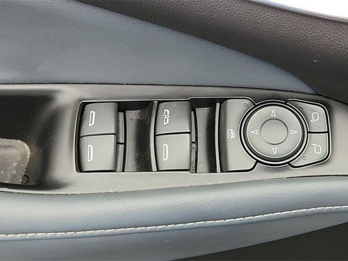 Used 2022 Buick Enclave Essence w/ Experience Buick Package image 17