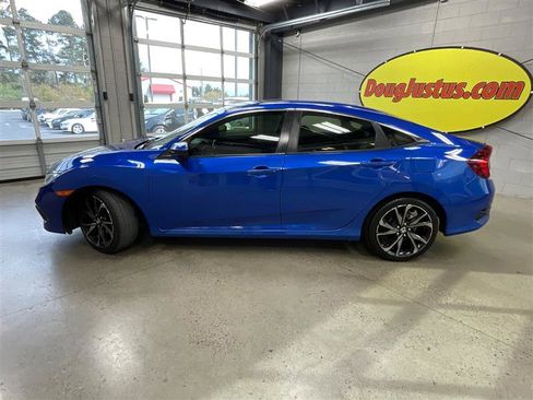 Used 2021 Honda Civic Sport image 2
