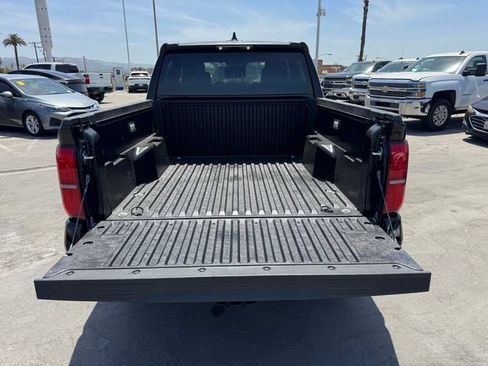Used 2026 Toyota Tacoma SR5 AWD/4WD image 10