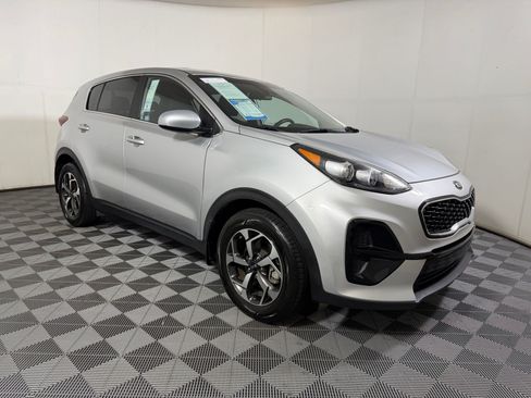 Used 2022 Kia Sportage LX FWD image 6