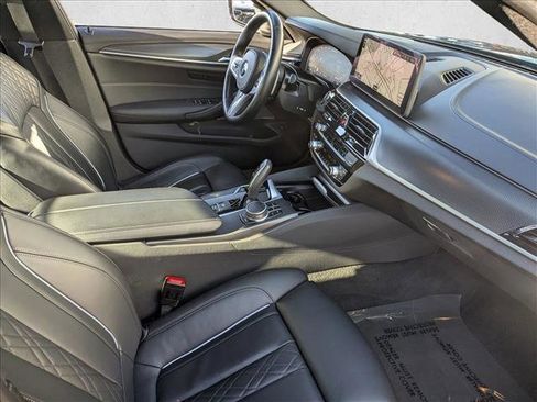 Used 2023 BMW M550i xDrive image 24
