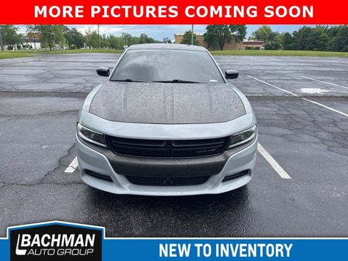 Used 2022 Dodge Charger SXT w/ Plus Group RWD image 3