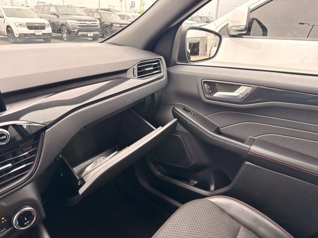Used 2025 Ford Escape ST-Line FWD image 27