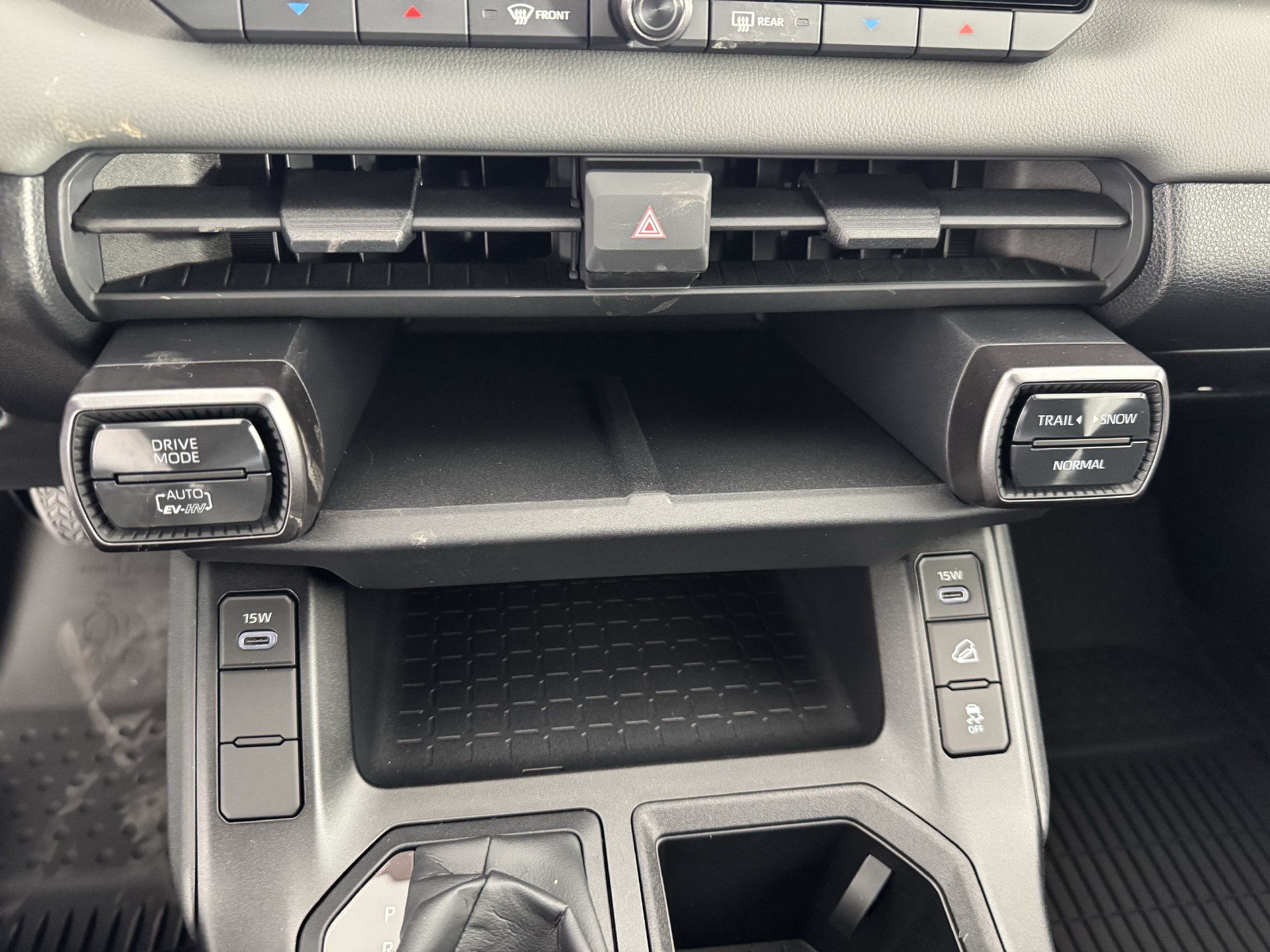 New 2026 Toyota RAV4 SE AWD/4WD image 3