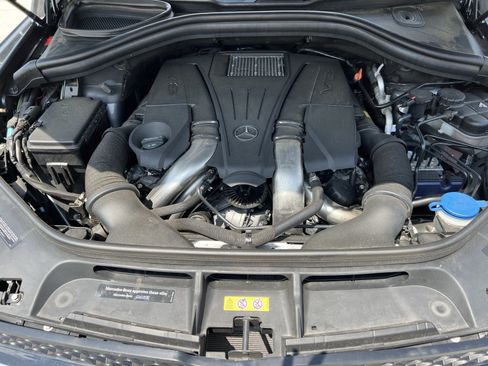 Used 2017 Mercedes-Benz GLS 550 4MATIC image 36