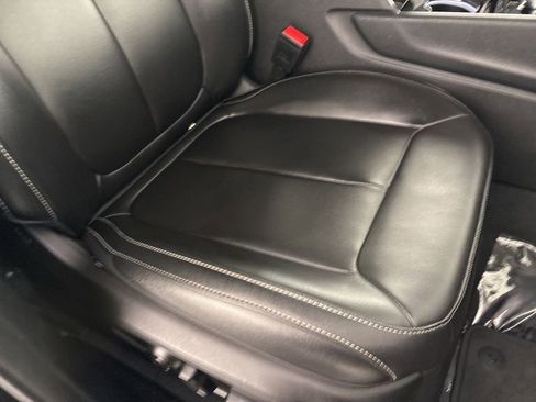 Used 2023 Jeep Grand Cherokee L Limited w/ Luxury Tech Group II image 31