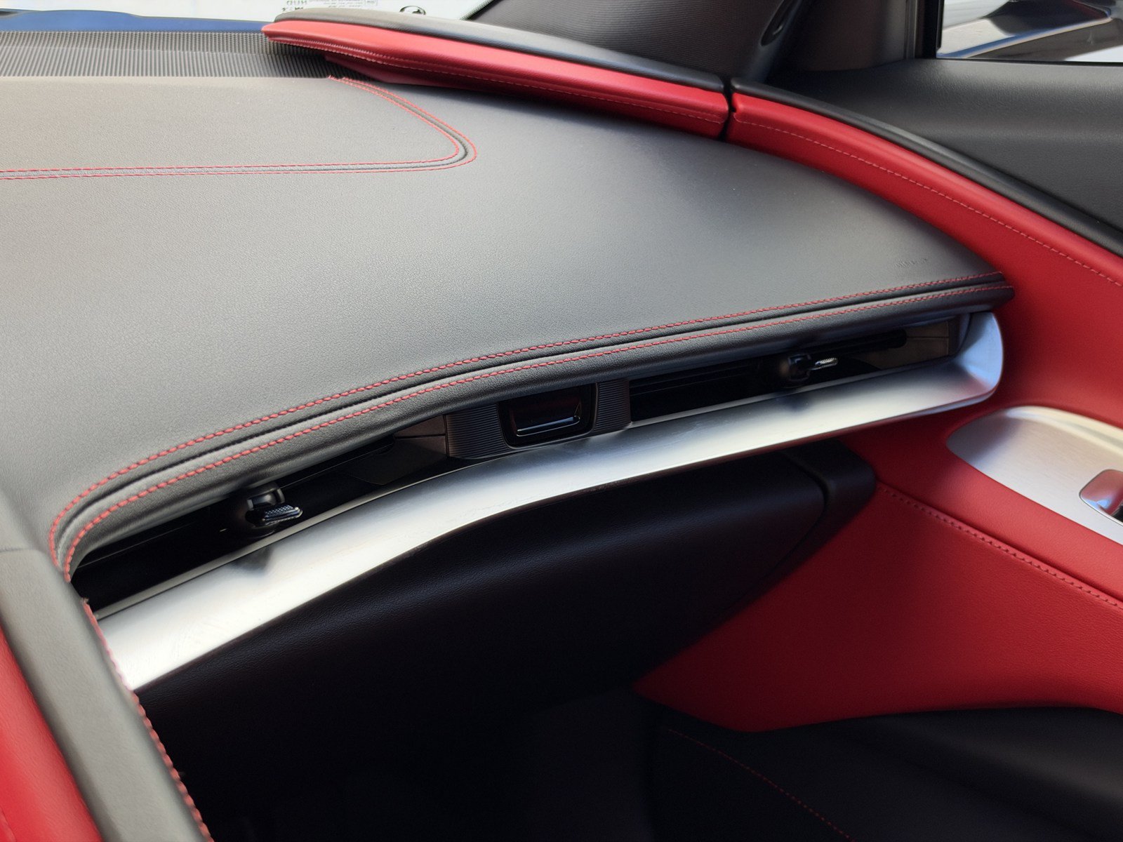 Used 2026 Chevrolet Corvette Z06 RWD image 32