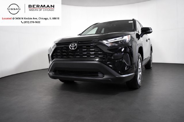 Used 2025 Toyota RAV4 XLE FWD image 1