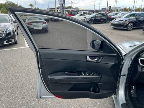 Used 2019 Kia Optima SX image 22