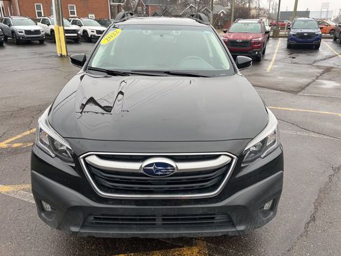 Certified 2022 Subaru Outback Premium image 2