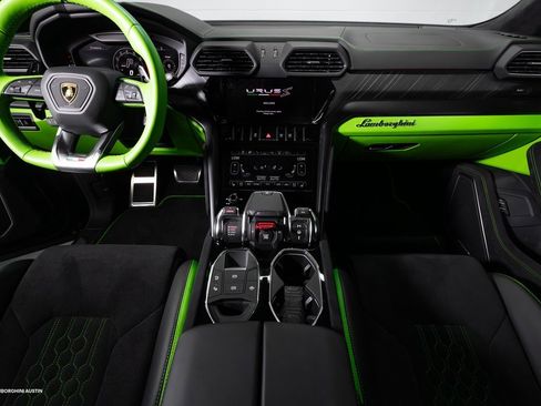 Used 2024 Lamborghini Urus S image 29