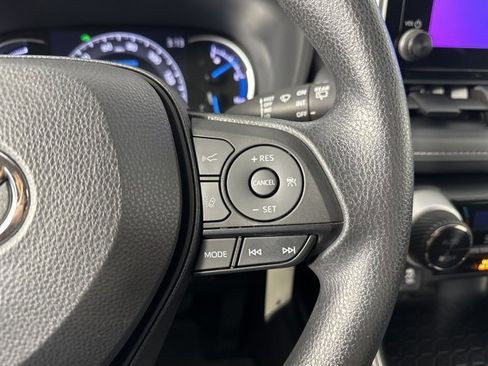 Used 2023 Toyota RAV4 LE image 16