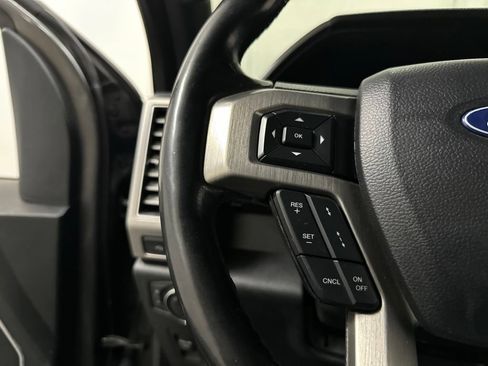 Used 2020 Ford F150 Platinum w/ Equipment Group 701A Luxury AWD/4WD image 42