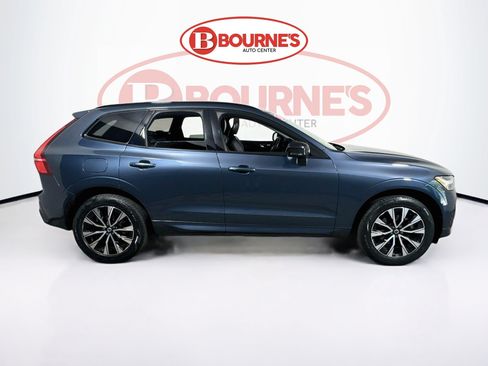 Used 2024 Volvo XC60 B5 Core w/ Protection Package Premier AWD/4WD image 12