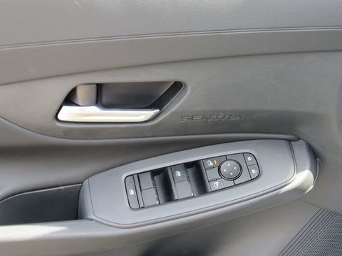 New 2026 Nissan Sentra SV w/ SV Convenience Package FWD image 19