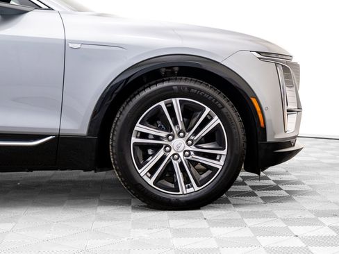 New 2026 Cadillac Lyriq Luxury image 36