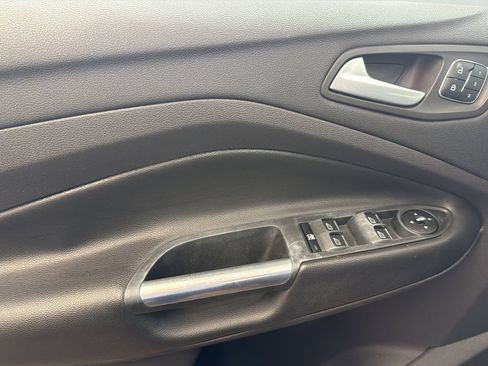 Used 2016 Ford Escape Titanium AWD/4WD image 6