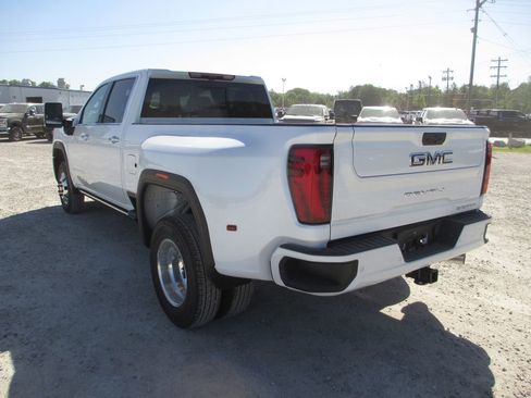 New 2026 GMC Sierra 3500 Denali Ultimate AWD/4WD image 7
