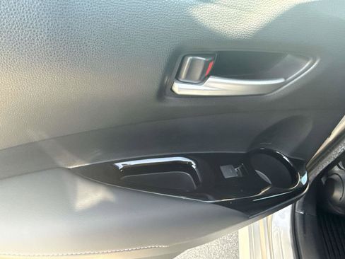 Used 2019 Toyota Corolla SE w/ Protection Package image 28