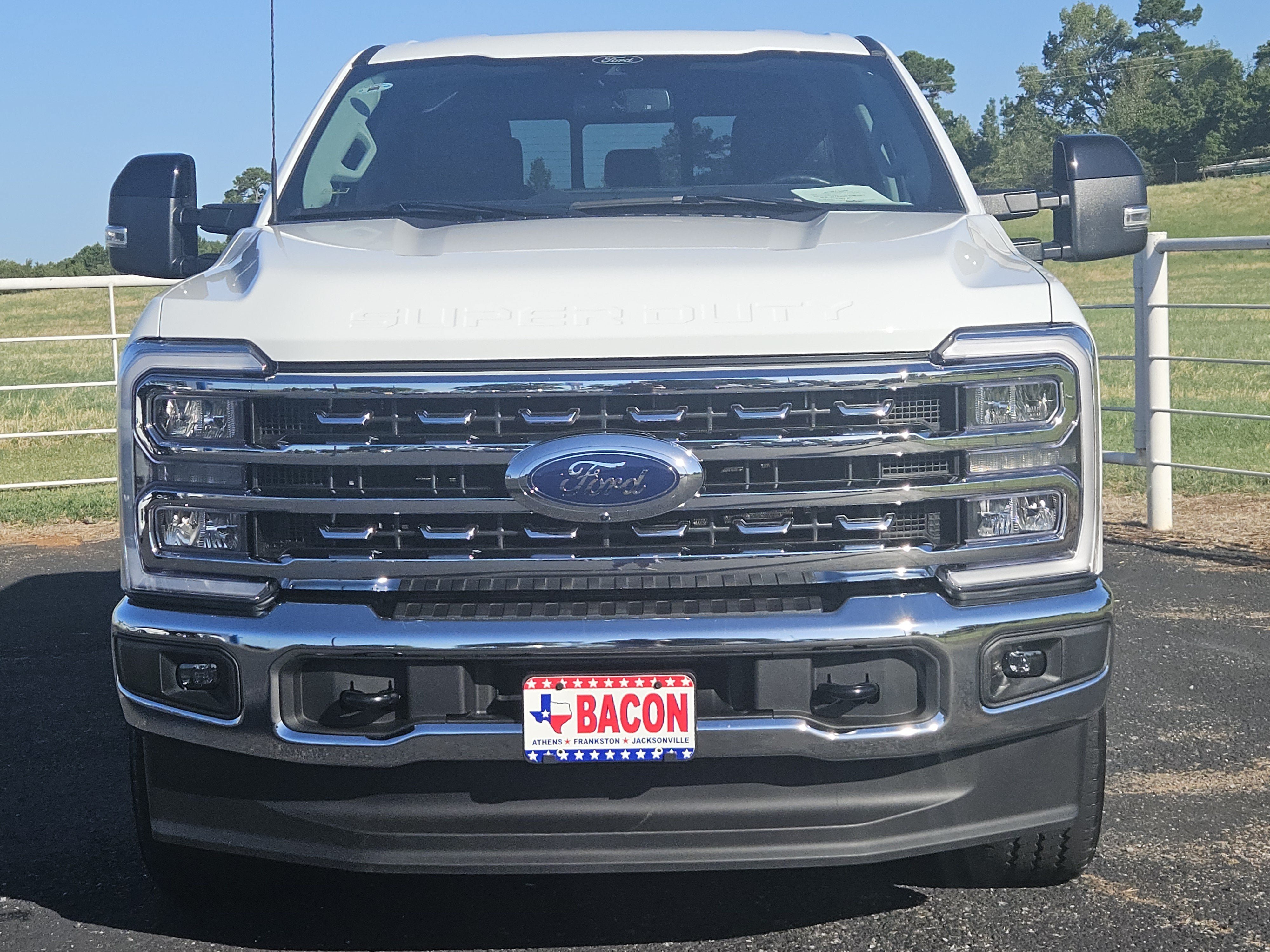 Used 2024 Ford F250 Lariat w/ FX4 Off-Road Package AWD/4WD image 2