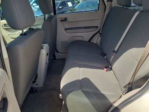 Used 2011 Ford Escape XLS w/ 101A Rapid Spec Order Code AWD/4WD image 12
