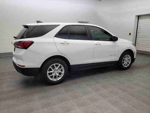 Used 2022 Chevrolet Equinox LS w/ LPO, Floor Liner Package FWD image 10