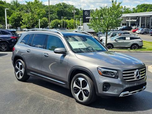 New 2026 Mercedes-Benz GLB 250 4MATIC image 1