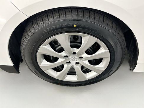 Used 2024 Toyota Corolla LE image 11