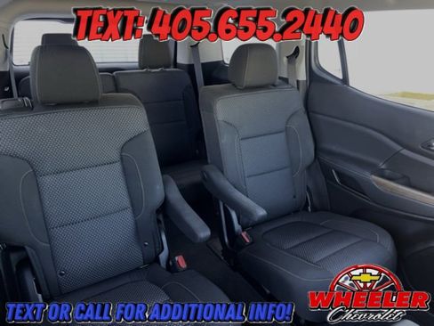 Used 2023 GMC Acadia SLE w/ Driver Convenience Package image 10