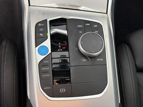 Used 2023 BMW i4 eDrive35 RWD image 16