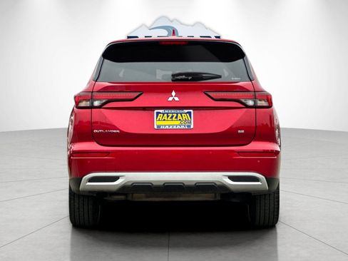 Used 2024 Mitsubishi Outlander SE Black Edition image 4