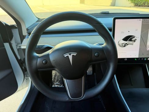 Used 2020 Tesla Model 3 Standard Range Plus RWD image 20