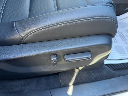 Used 2020 Honda CR-V Touring image 35