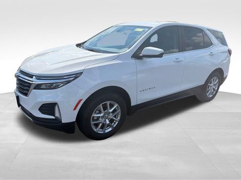Used 2024 Chevrolet Equinox LT AWD/4WD image 1