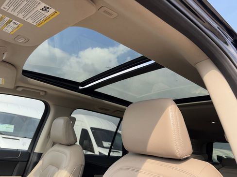 Used 2024 Ford Expedition Max Limited image 28