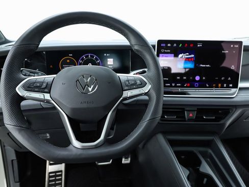 New 2026 Volkswagen Tiguan SE R-Line image 20