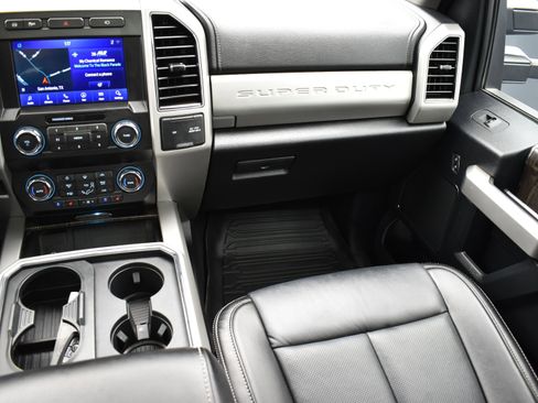 Used 2021 Ford F250 Lariat image 39