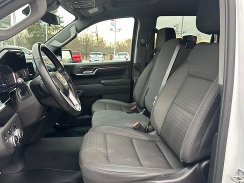 Used 2024 GMC Sierra 1500 Elevation image 10