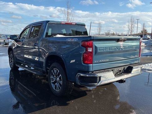 Used 2024 Chevrolet Silverado 1500 LT image 2