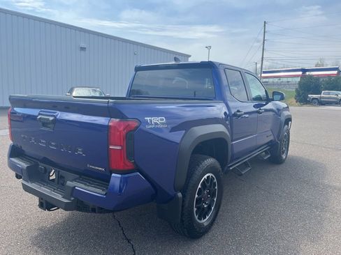 Used 2025 Toyota Tacoma TRD Off-Road image 7