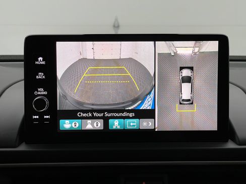 Used 2023 Honda Pilot Elite image 4