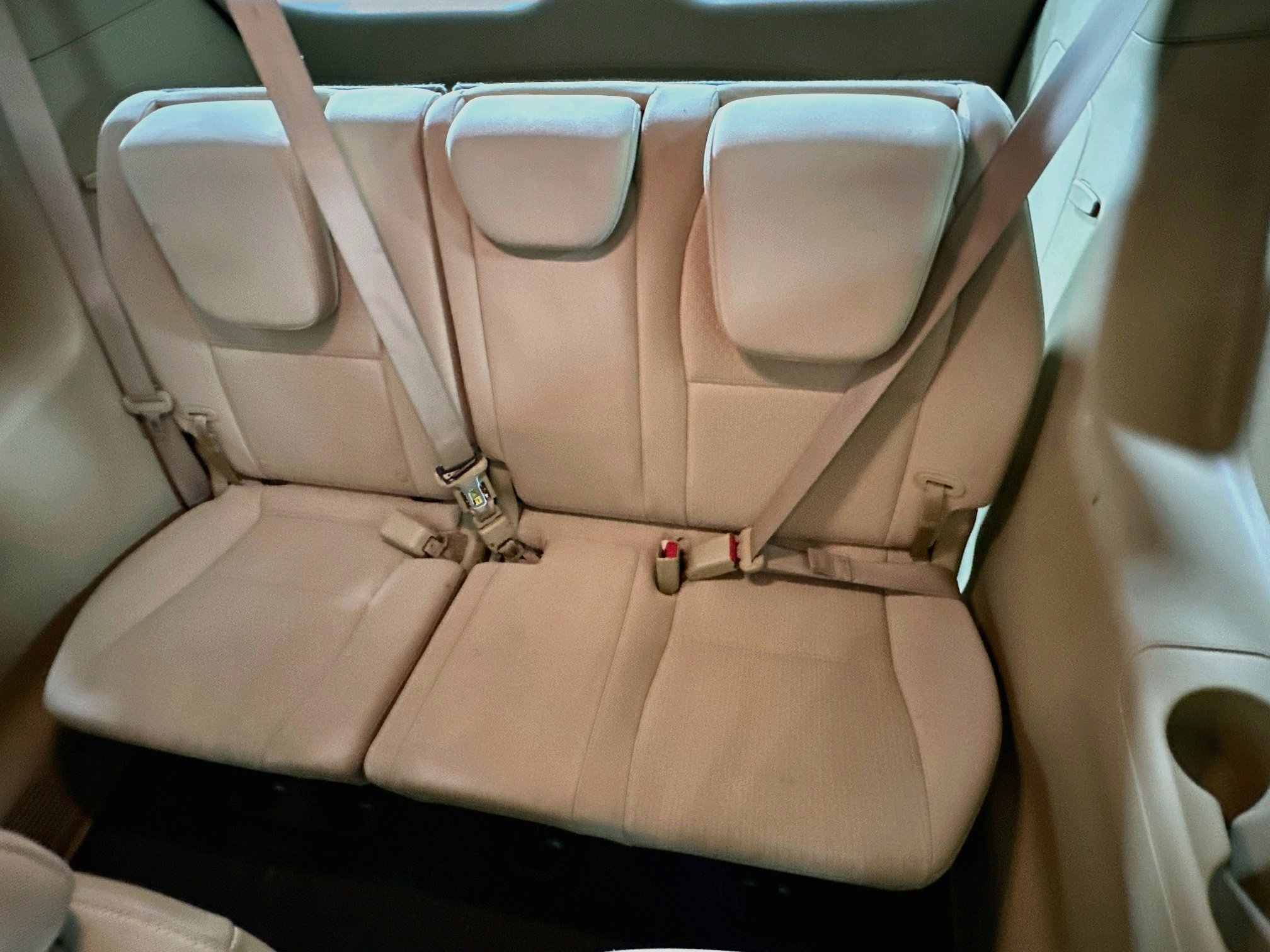 Used 2016 Kia Sedona LX w/ Option Group 020 FWD image 25